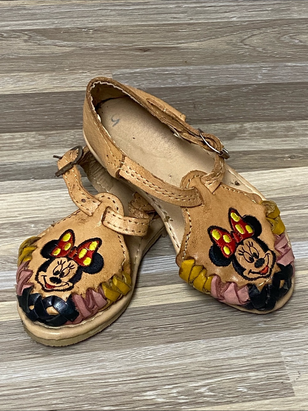 Disney Tan Minnie Mouse Leather T-Strap Sandals with Colorful Trim vintage